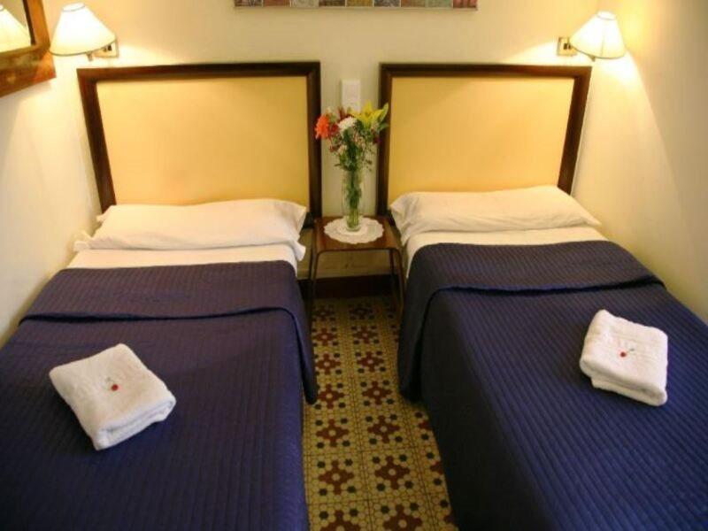 Nuevo Suizo Bed and Breakfast Siviglia Esterno foto