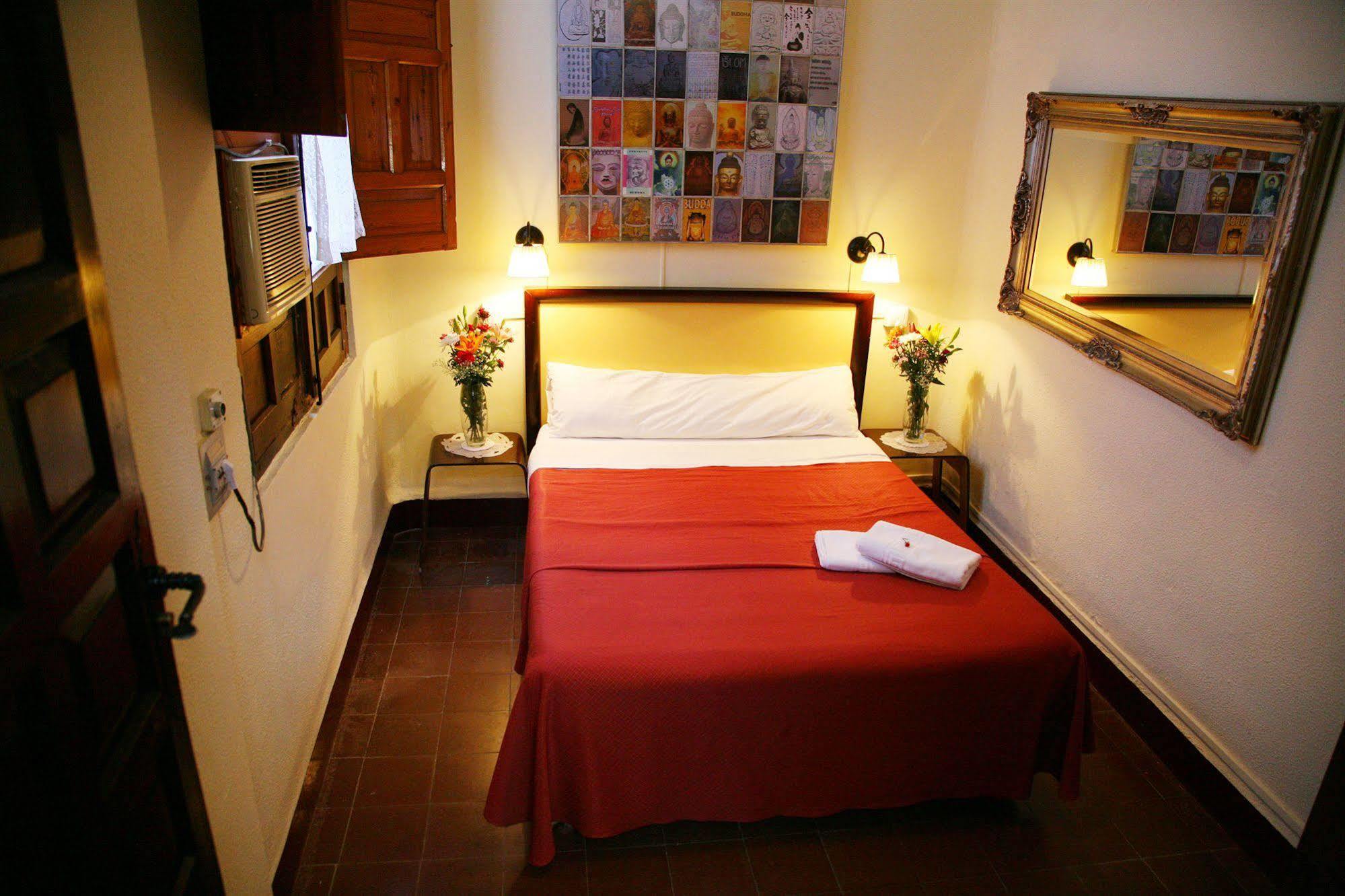 Nuevo Suizo Bed and Breakfast Siviglia Esterno foto