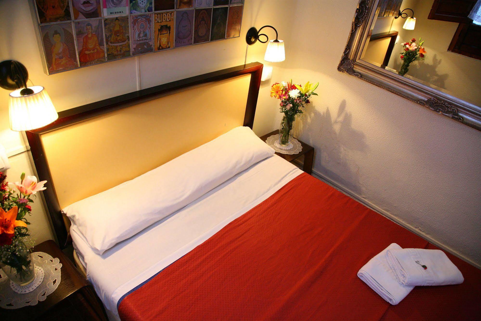 Nuevo Suizo Bed and Breakfast Siviglia Camera foto